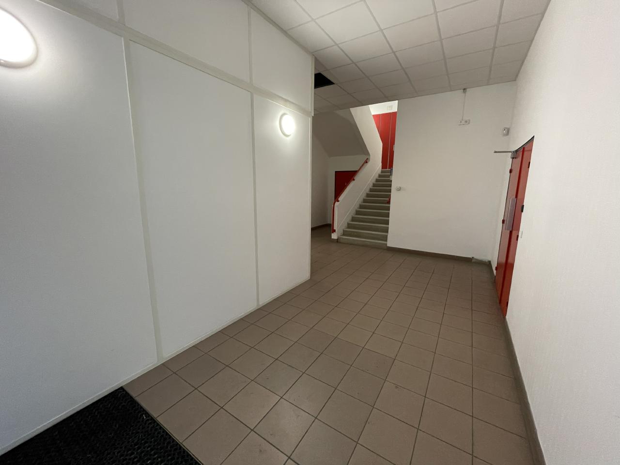 Local d'activité Villiers-sur-Marne 1067m² Location local d'activité Villiers-sur-Marne Val-de-Marne OLACT2421090 1